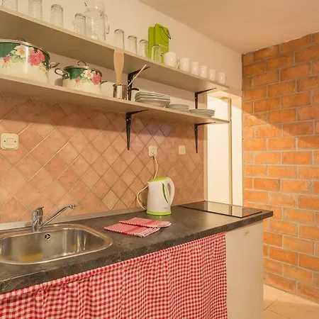 Apartmants Marijana 61 Guest house Sukosan